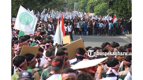 Waspada Di November Ribu Buruh Akan Demo Kantor Gubernur Se