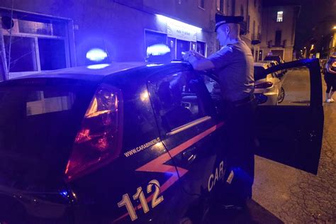 Savona Uccide La Ex Moglie Al Karaoke Caccia Al Killer In Tutta Italia