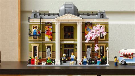 LEGO fans are judging 10326 Natural History Museum by its cover