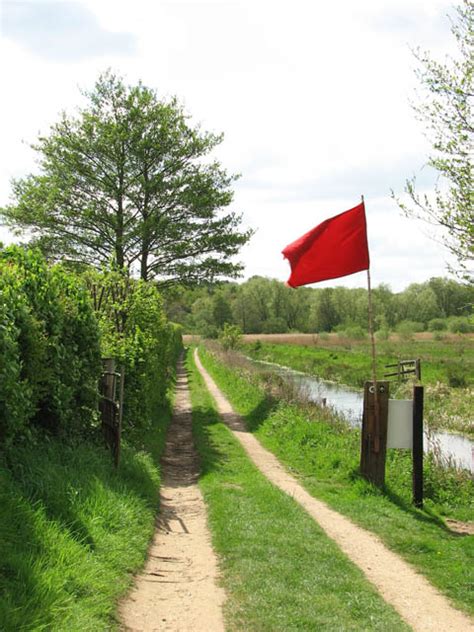 Circular Walk On The Wherrymans Way Evelyn Simak Geograph