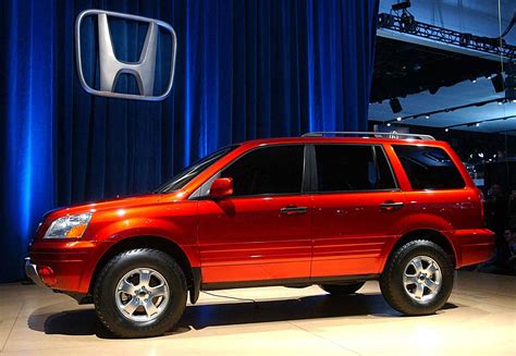 Honda Pilot 2005 Red