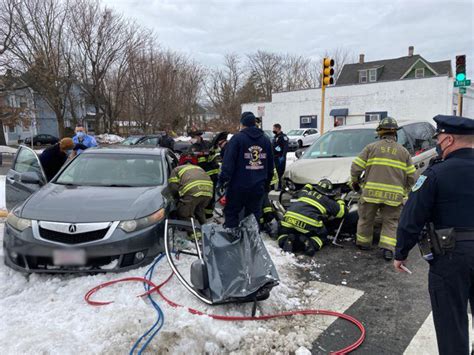 Two Car Crash In Springfield Sends One Person To Hospital Wwlp