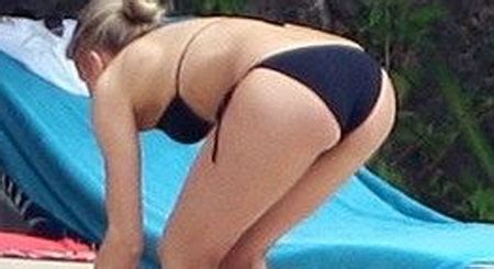 Cameron Diaz Bikini Pictures Of The Day DrunkenStepFather