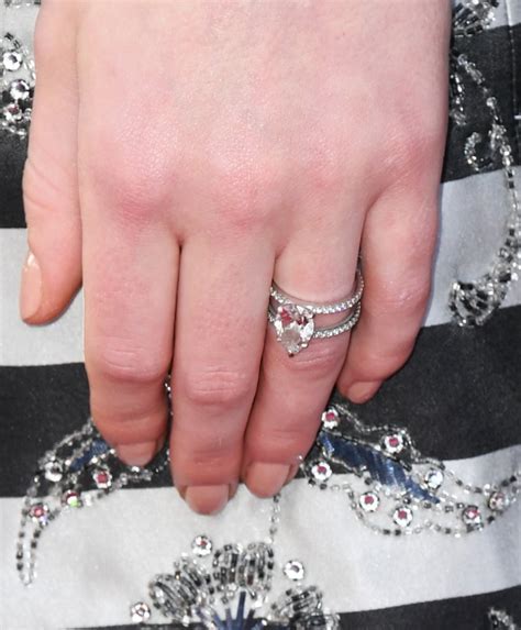 Sophie Turner's Engagement Ring | Jonas Brothers Wives Engagement Rings ...