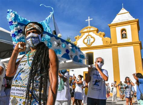 Festa de Iemanjá volta a ser celebrada em Porto Seguro