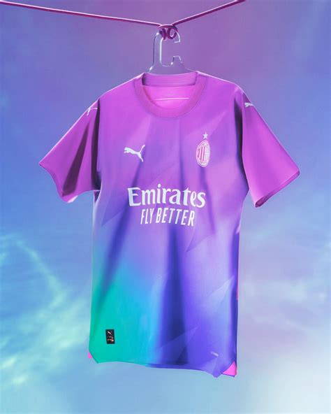 Milan Ecco La Terza Maglia