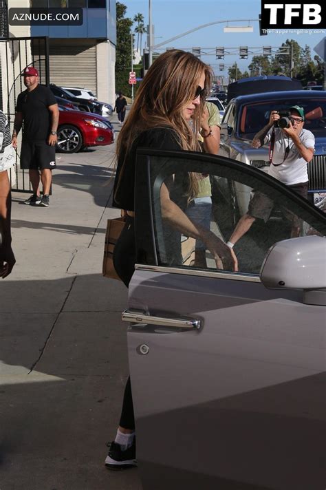 Jennifer Lopez Sexy Seen Flaunting Her Hot Curves Outside The Studio In