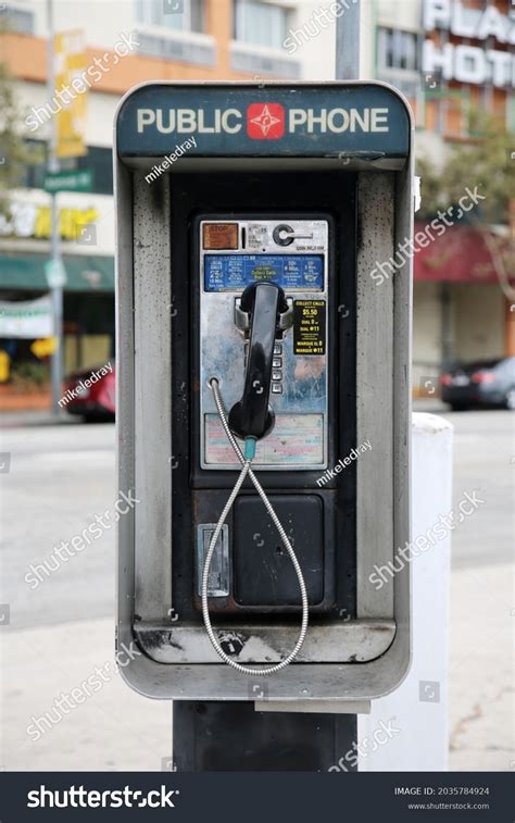 110 039 Public Phone Images Stock Photos Vectors Shutterstock