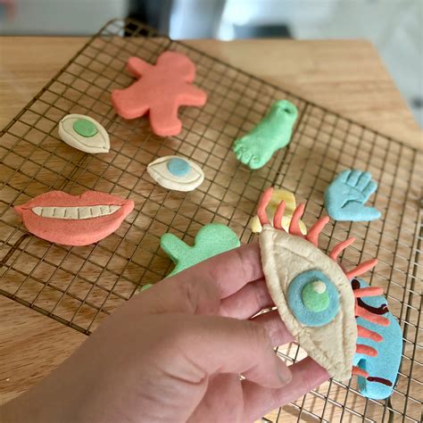 » Craft for Kids: Make Your Own Clay & Sculpt Away!