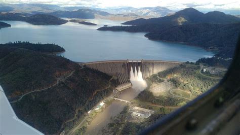 Shasta Dam and Shasta Lake a few minutes North | SkyVector