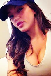 Babe In Yellow Morazzia