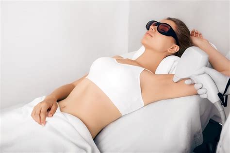 Differences Between Ipl And Laser Hair Removal Vintage Seattle