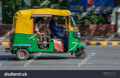 Rickshaw Side View Royalty-Free Images, Stock Photos & Pictures ...