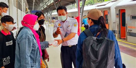 Perjalanan Terlambat Akibat Banjir Semarang PT KAI Minta Maaf