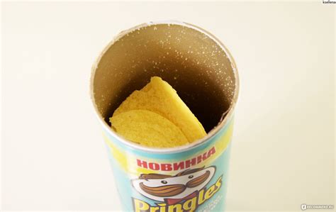 Чипсы картофельные Pringles Sour cream & herbs. Со вкусом сметаны и ...
