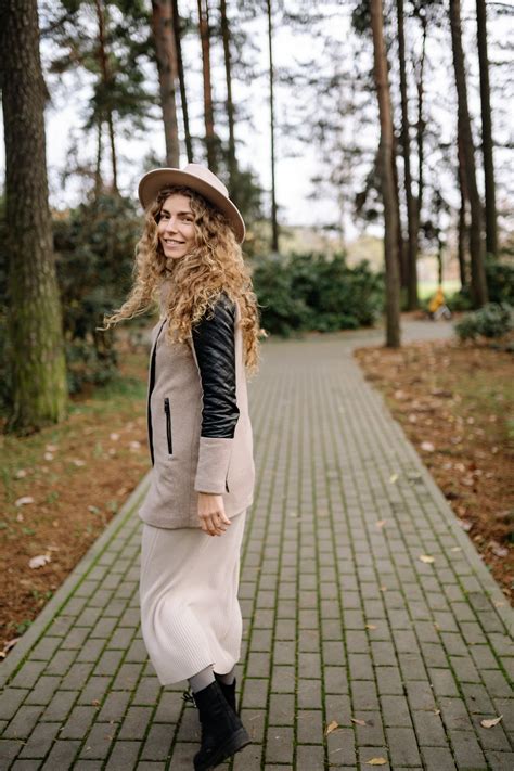 Portrait of Running Woman in Dress · Free Stock Photo