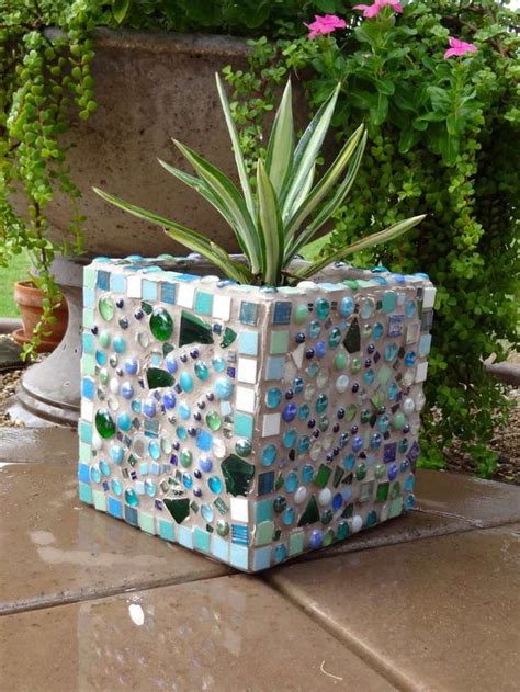 Déco jardin avec mosaïque en 28 beaux exemples Pots de fleurs en