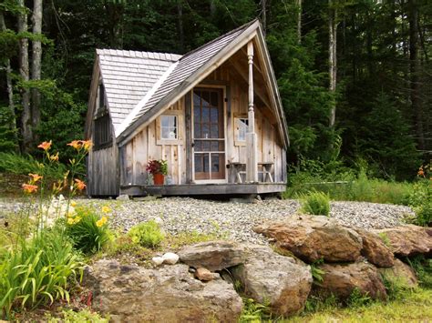 Photo Of In These Incredibly Tiny Cabins Tree Houses And Mobile