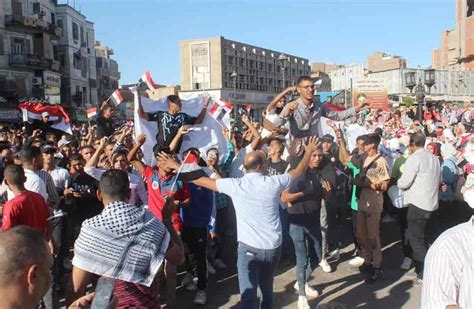 وقفة احتجاجية لطلاب جنوب الوادي بقنا تنديدا بالعدوان الإسرائيلي على غزة