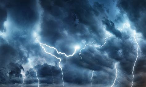 8 Facts You Didn’t Know About Lightning and Storms