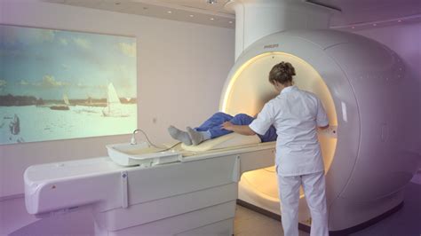 Philips En Ogilvy Promoten Mri Scan Met Kunst En Muziek