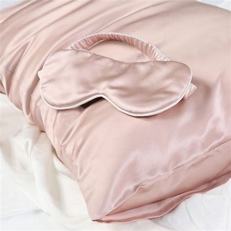 Deluxe Silk Pillowcase Travel Gift Set Percentsilkpillowcase Silk