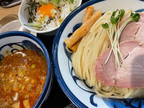 『鶏と魚介の辛つけ麺（1 050円） 自家製醤油の卵かけ飯（250』つけ麺 たけもとのレビュー ラーメンデータベース