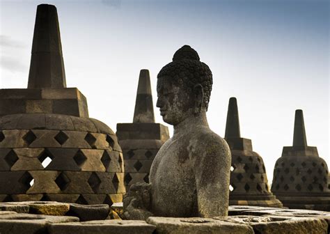 Pengaruh Hindu Dan Buddha Di Indonesia Gramedia Literasi