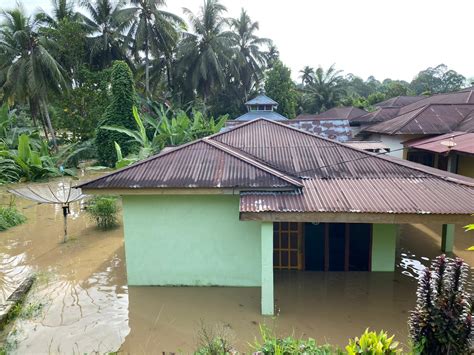 Banjir Besar Melanda Kabupaten Merangin Akibat Meluapnya Sungai Batang