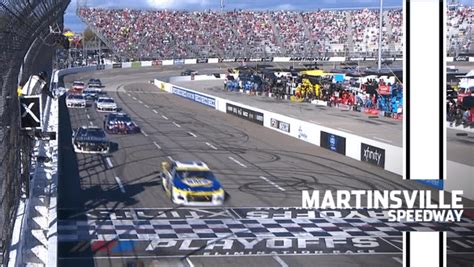 Chase Elliott Wins Stage 2 At Martinsville Locks In Championship 4 Spot