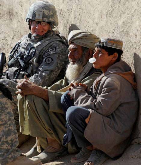 air force intelligence officer    pay training  life