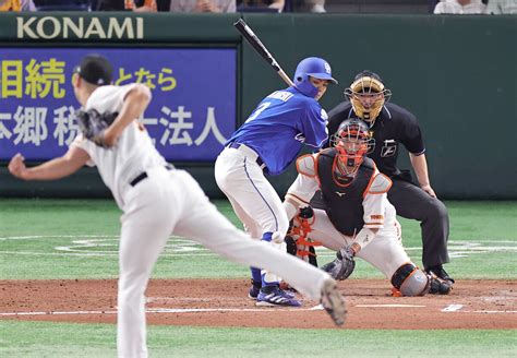 【中日】高橋周平、三上から右足首付近に死球を受け苦悶の表情 代走・溝脇送られ途中交代 スポーツ報知