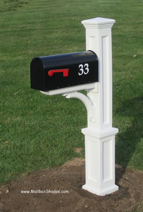 Mayne Newport Vinyl Mailbox Post