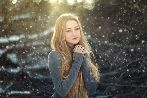 Download Snowfall Smile Long Hair Blonde Russian Model Woman Evgenia