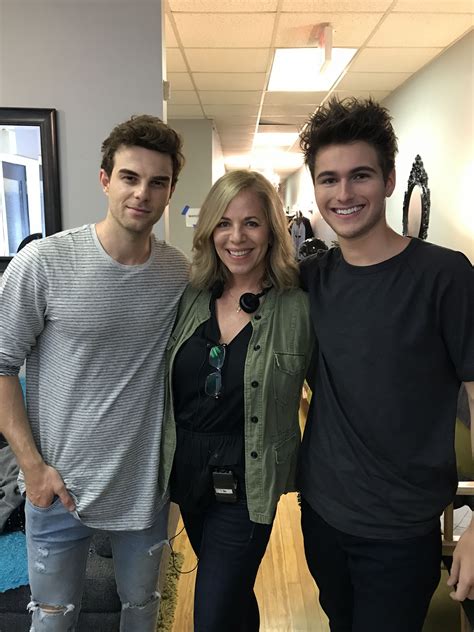 On set with Nate Buzolic & Evan Castelloe - they're playing Jason & Tom