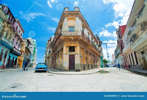 Havana Cuba August 15 2016 View Of Old Havana Neighborhood