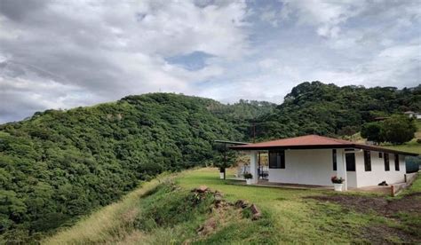 Home With Incredible Ocean Views And Room For Larger Build Guacimo