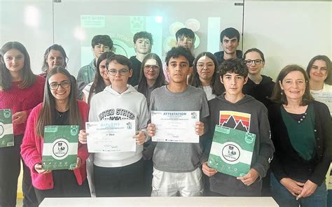 Des lycéens de Lannion gagnent un concours grâce à leur pâtée pour