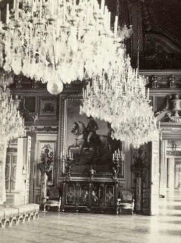 Tuileries Palace interior | Palais des tuileries, Vieux paris, Chateau france