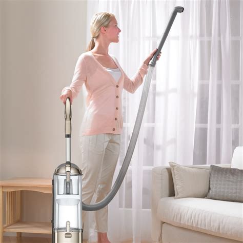 Shark Navigator Deluxe Bagless Vacuum Cleaner Corded Bagless Pet ...