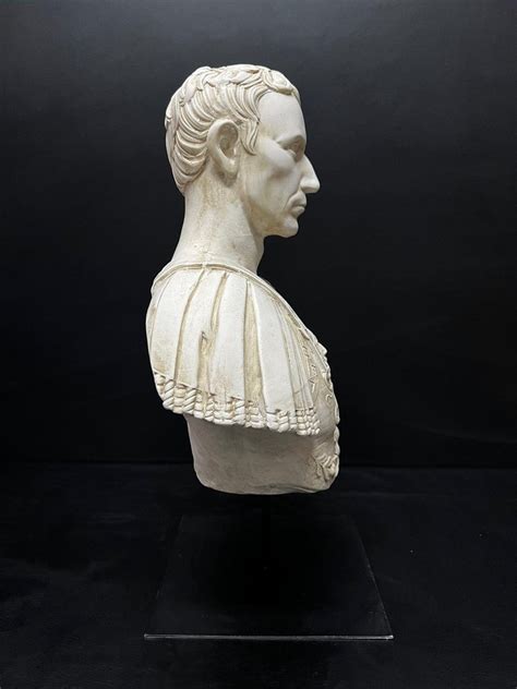 Sculpture Busto Di Giulio Cesare 46 Cm Marble Dust And Scagliola