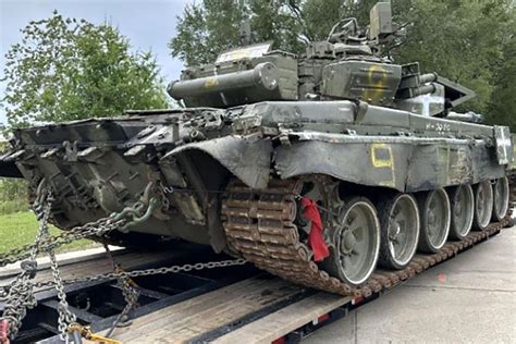 Captured Russian T-90 tank spotted in the U.S. - PAF Falcons