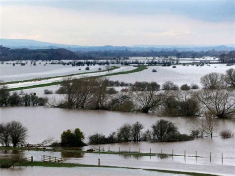 UK floods: Army deployed to Somerset Levels as military planners and ...