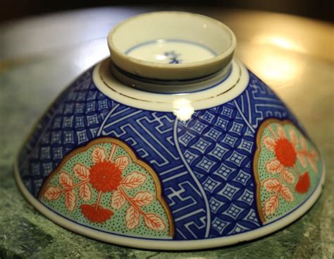 Japanese Imari Rice Bowl | Collectors Weekly