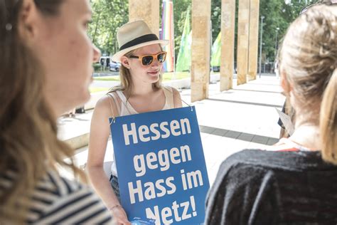 Campact Hessen Gegen Hass Im Netz Reportage Philip Eichler