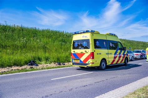 Auto En Motor Botsen Bij Lauwerzijl Noordernieuws