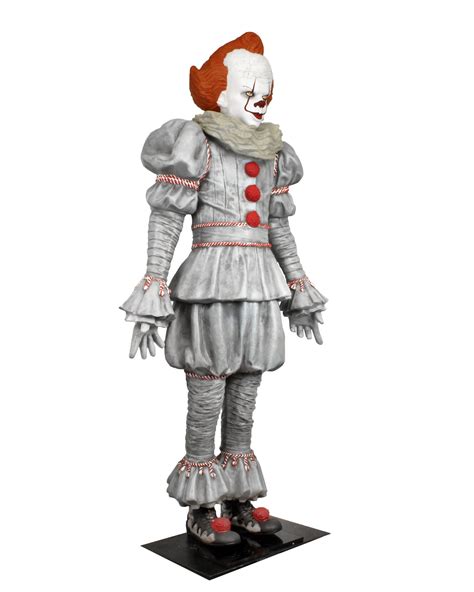 It Chapter Two Pennywise Life Size Foam Replica By Neca The Toyark