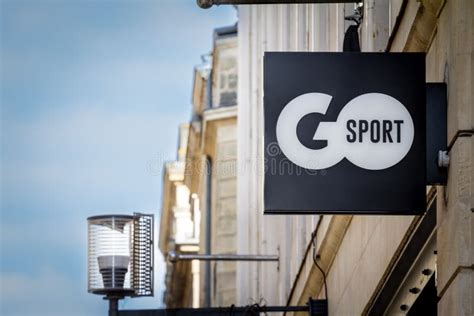 Selective Blur Go Sport Logo In Front Of Their Local Store In Downtown