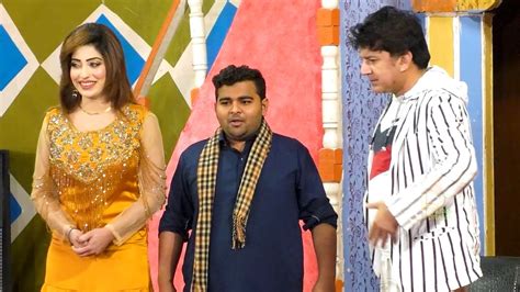 Shan Bela And Amrozia Khan With Waheed Bhutta New Stage Drama Pyar Da