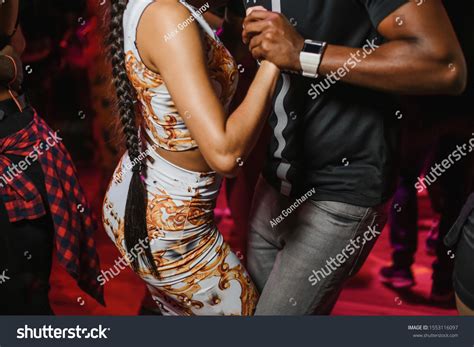 Kizomba Photos, Images and Pictures